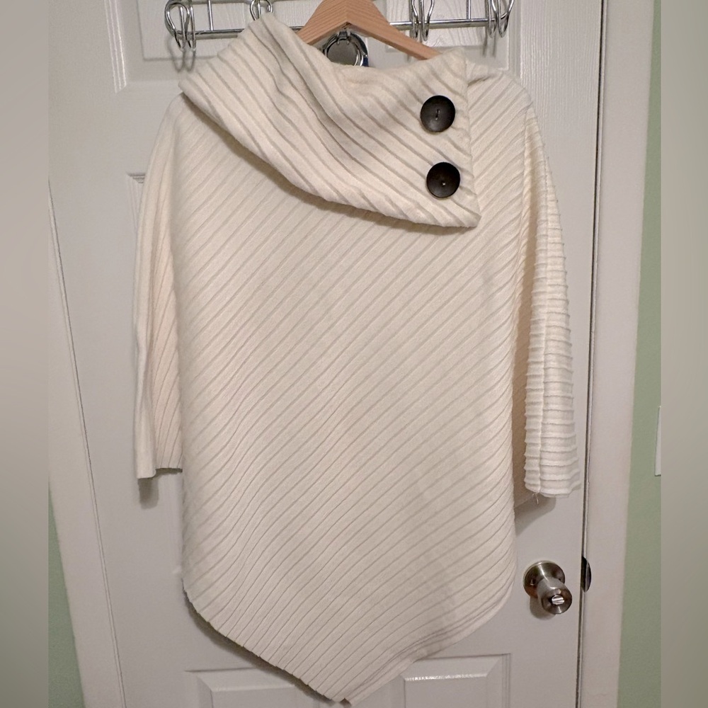 Le Moda poncho